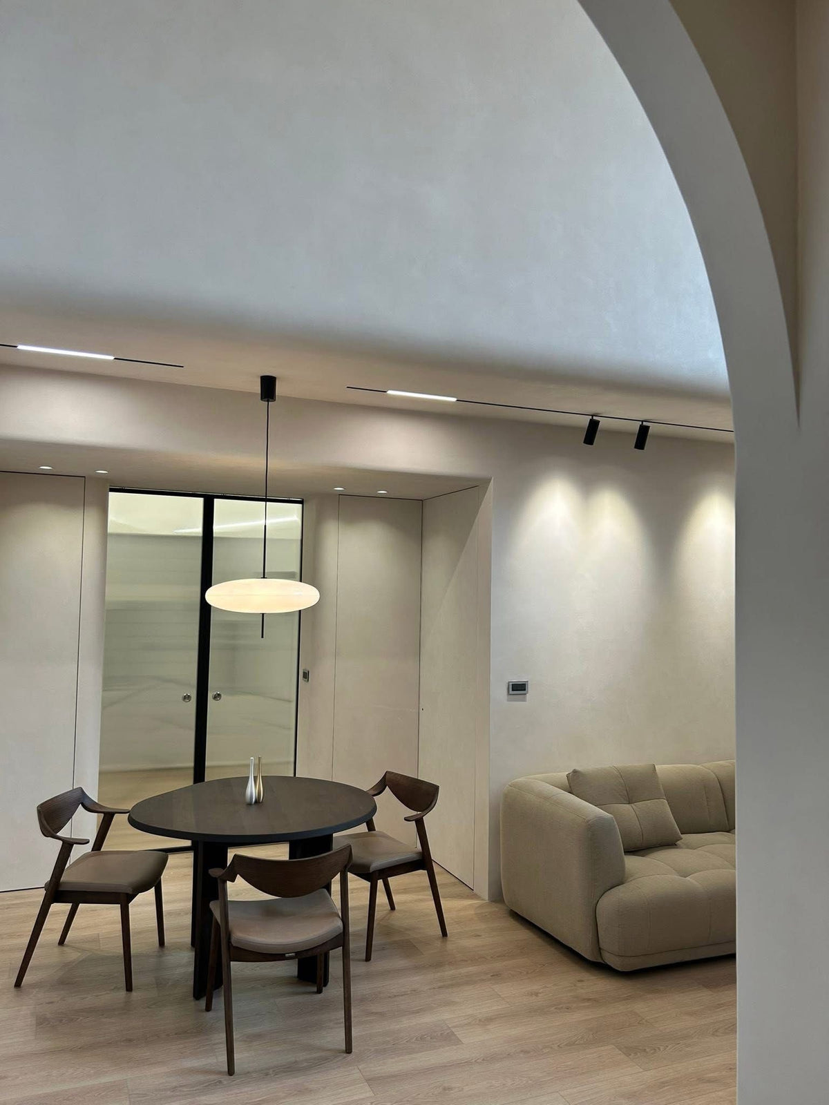 Alkantarus suede-effect paint – Brush Finish, Poland