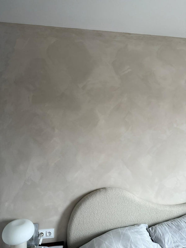 Limewash Paint vs Tadelakt — Mediterranean Finishes Compared