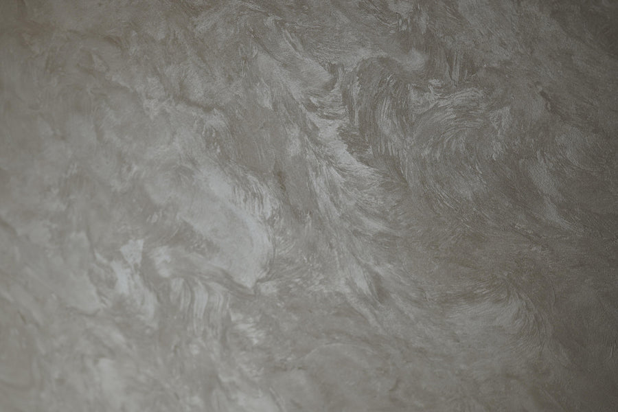 Velvetus silk stucco applied in the Otto technique