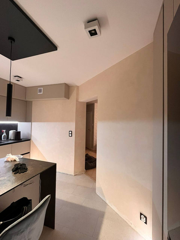 Limewash Paint vs Chalk Paint — Which is Better for Walls?