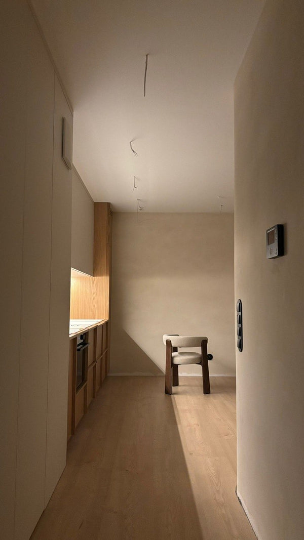 Plaster Shower Walls: 8 Mistakes That Cause Cracks & Leaks