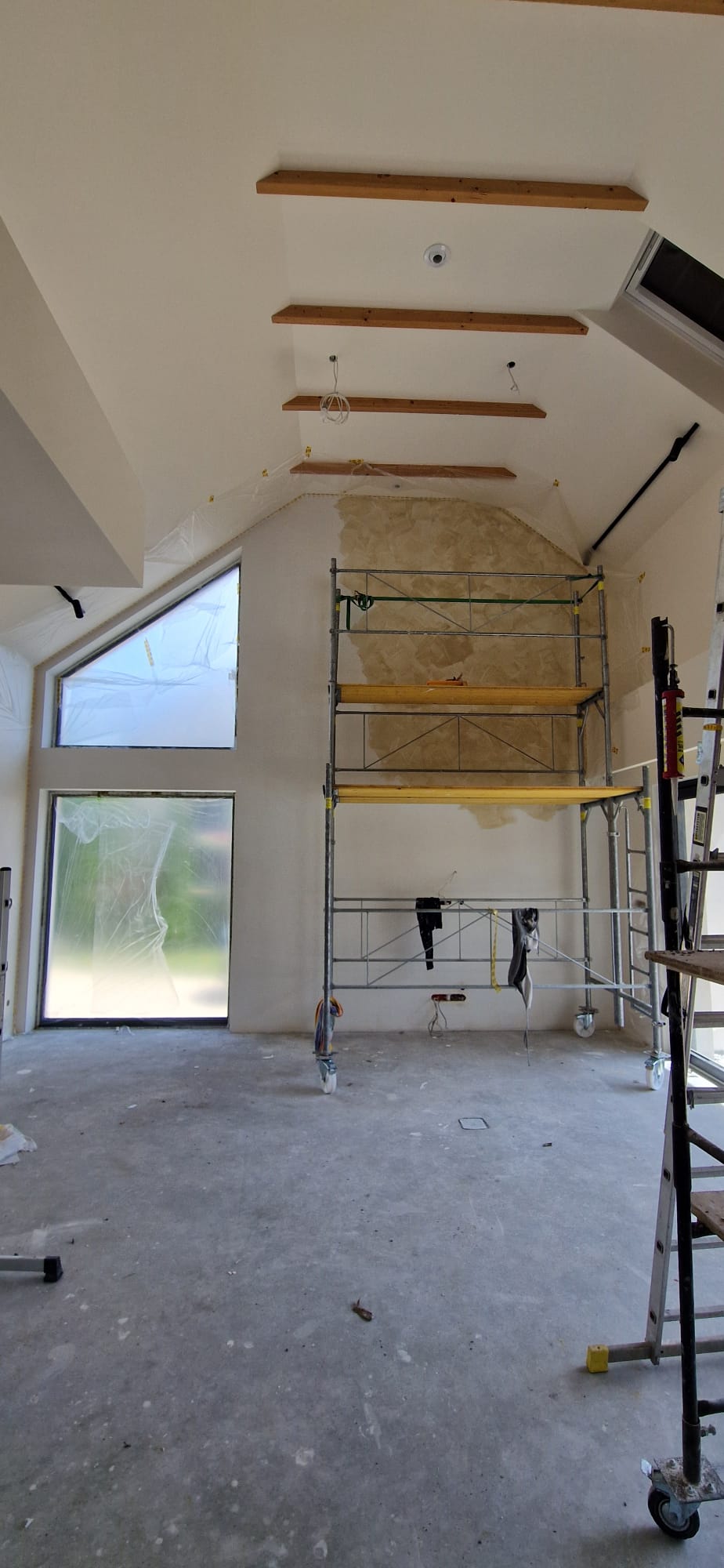 #211 Soft Sand limewash paint on a wall – customer project, photo 8