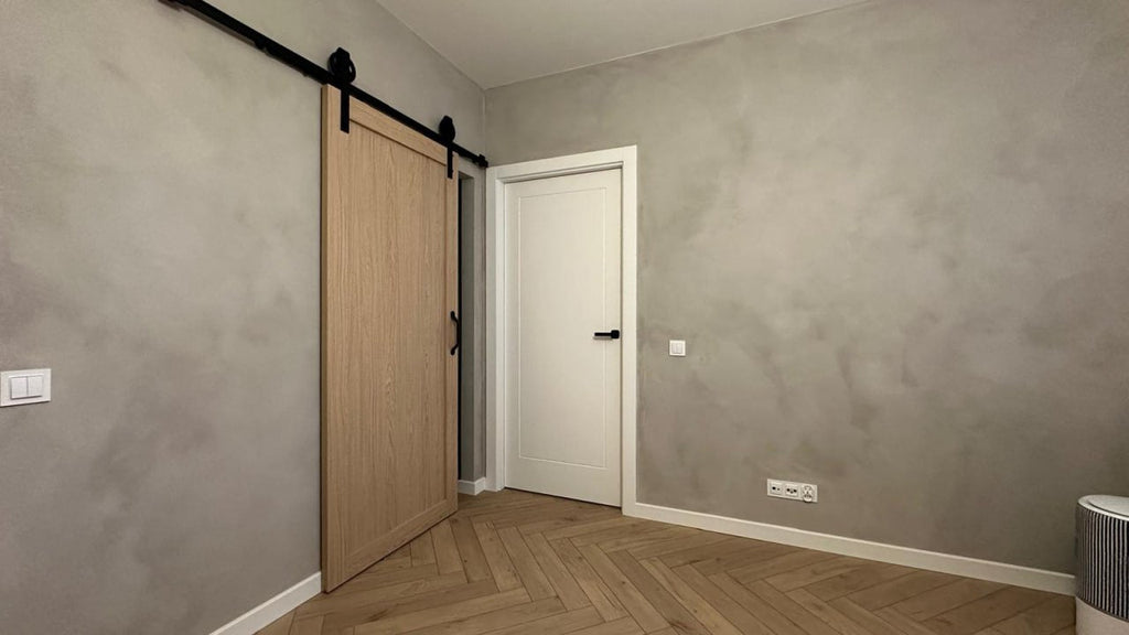 #194 Smoke limewash paint in an interior, photo 3