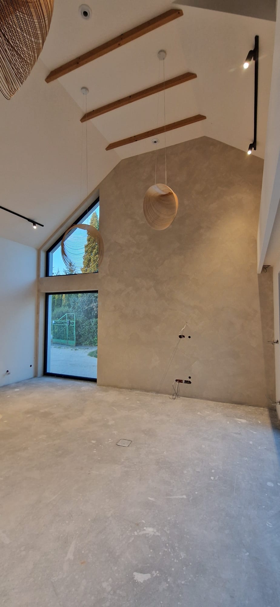 #211 Soft Sand limewash paint on a wall – customer project, photo 13