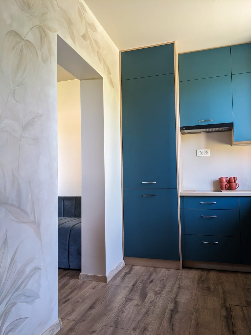#234 Warm Limestone limewash paint on a wall – customer project, photo 1