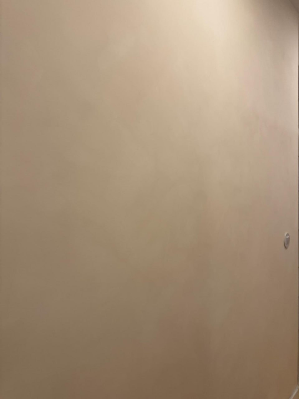 #246 Almond Chalk limewash paint on a wall – customer project, photo 4