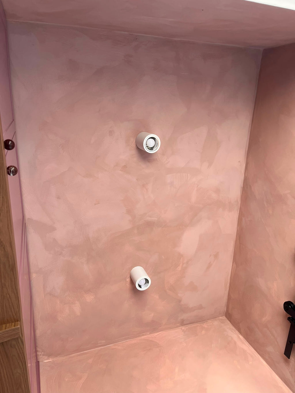 #72 Warm Clay limewash paint on a wall – customer project, photo 5
