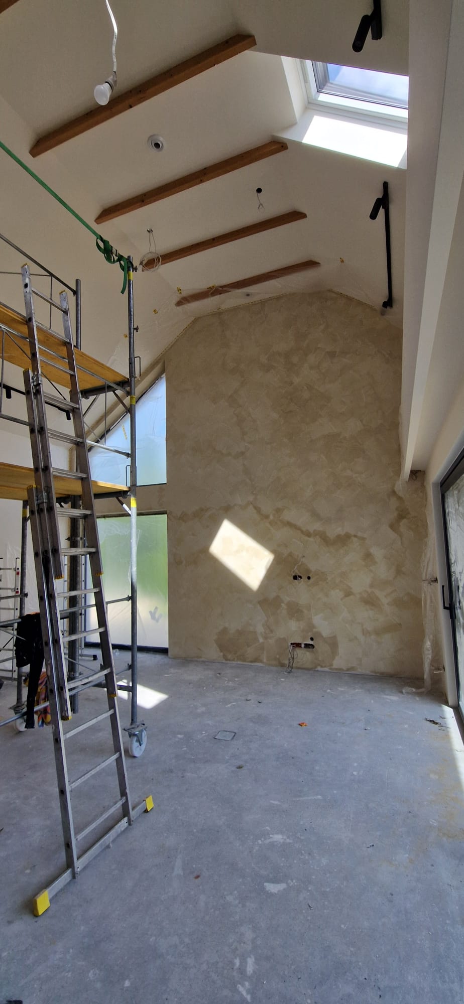 #211 Soft Sand limewash paint on a wall – customer project, photo 4