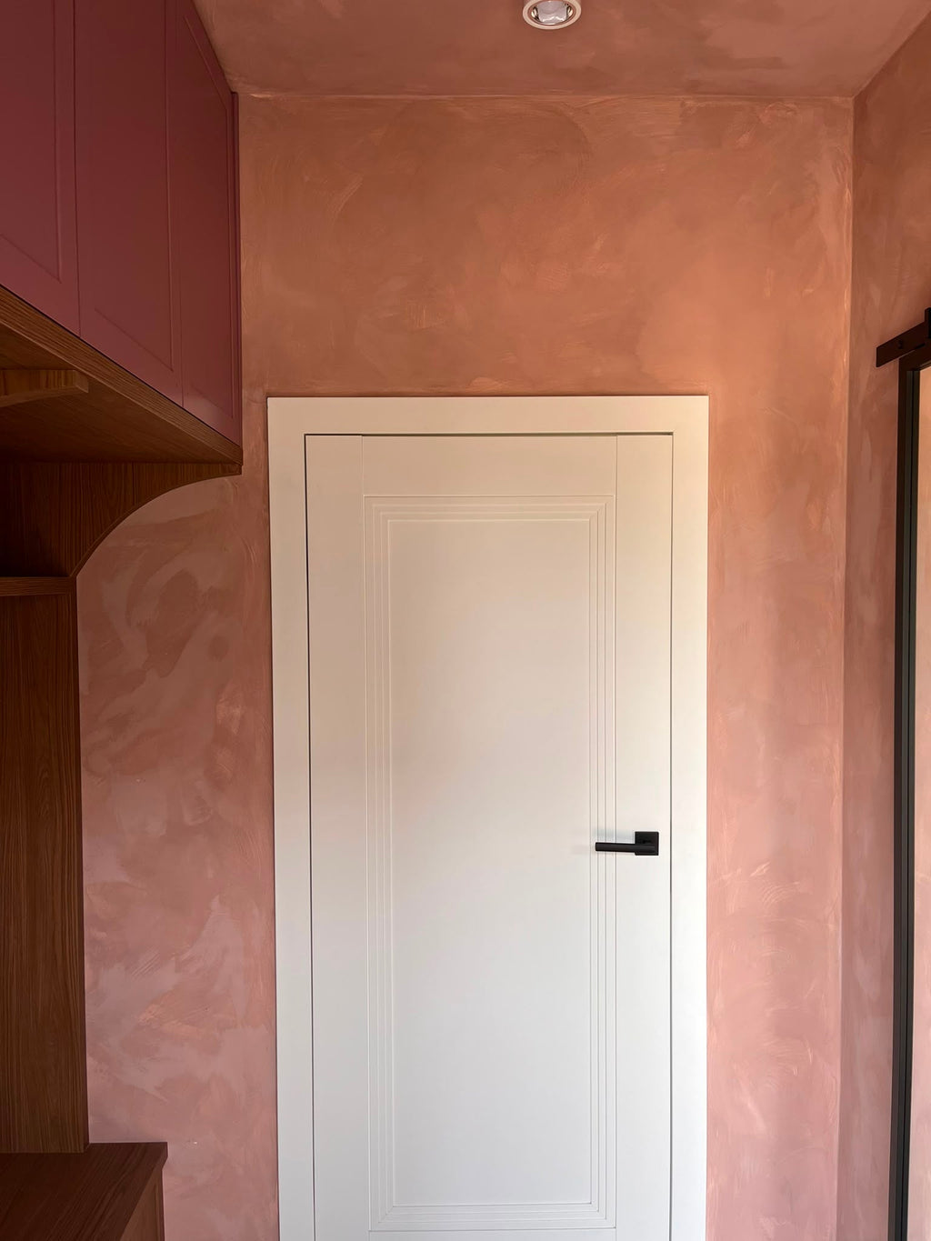 #72 Warm Clay limewash paint on a wall – customer project, photo 1