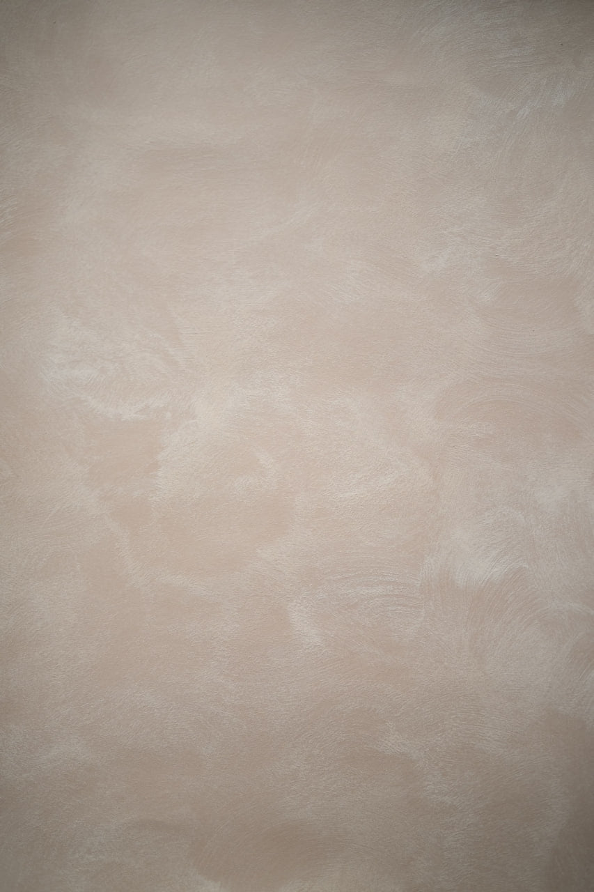 #23 Rose Linen Alkantarus suede-effect paint on a wall
