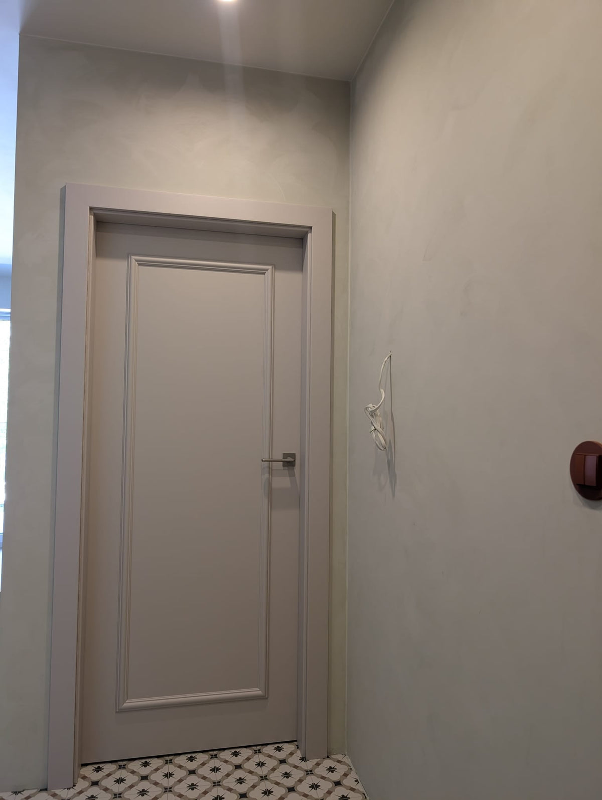 #11 Olive Haze limewash paint on a wall – customer project, photo 3